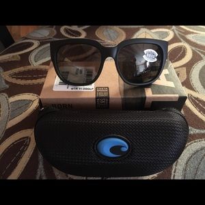 NWT Costa WaterWomen II Sunglasses